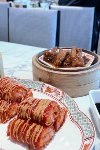 The Cantonese dim sum restaurant owned by "Brother Feifan" is worth checking out 🍴