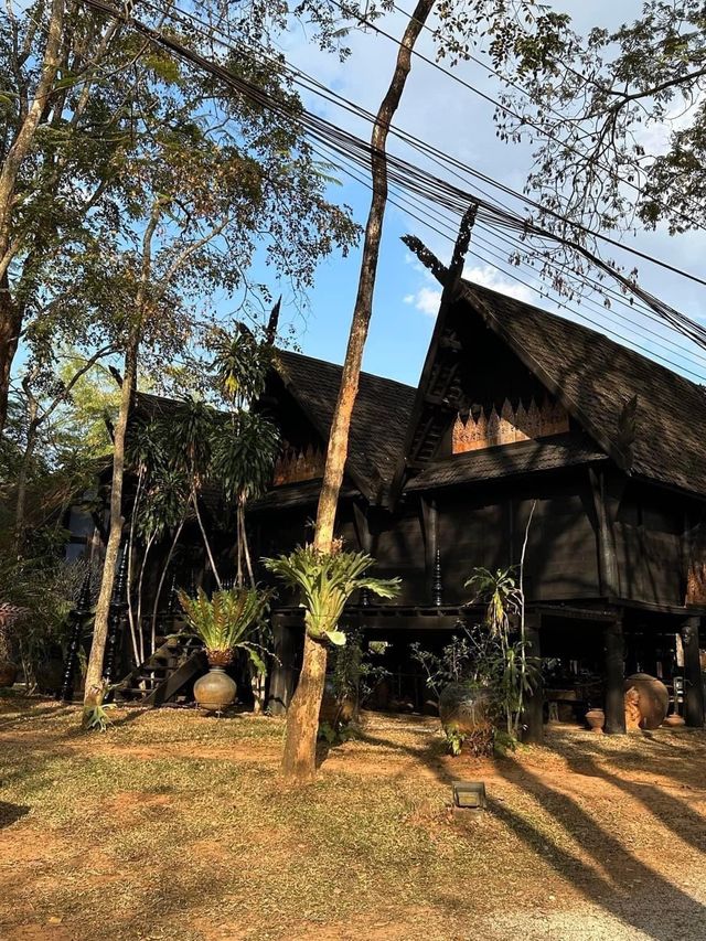 พิพิธภัณฑ์บ้านดำ 
