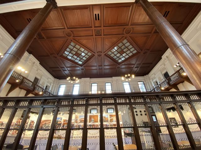 京都・中京区。赤れんが作りの別館は入場無料。ふらっと立ち寄る事のできる『京都文化博物館』
