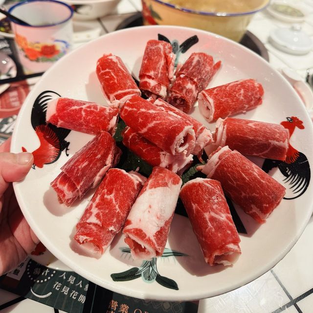 📷打卡一流!港式懷舊復古風味火鍋雞煲🐓 📷打卡一流!港式懷舊復古風味火鍋雞煲🐓
