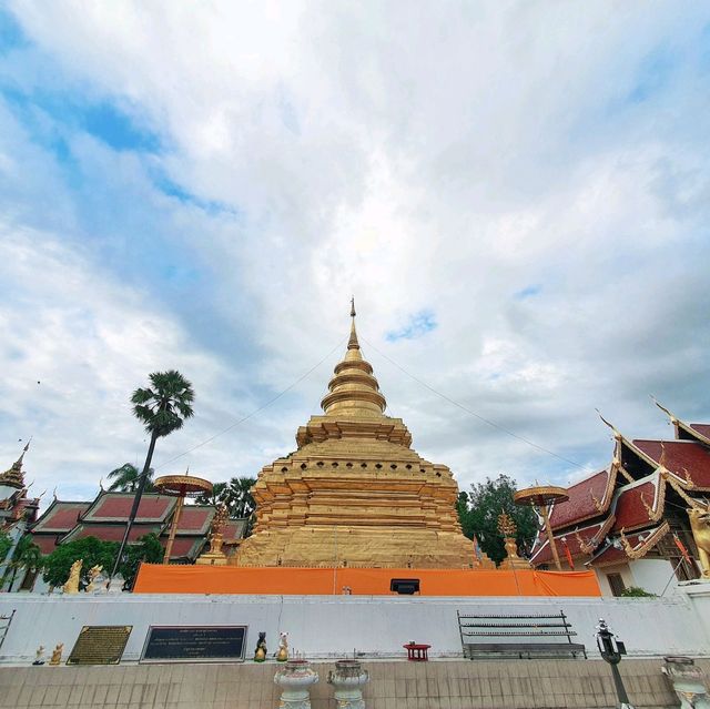 วัดพระธาตุ​ศรีจอมทอง