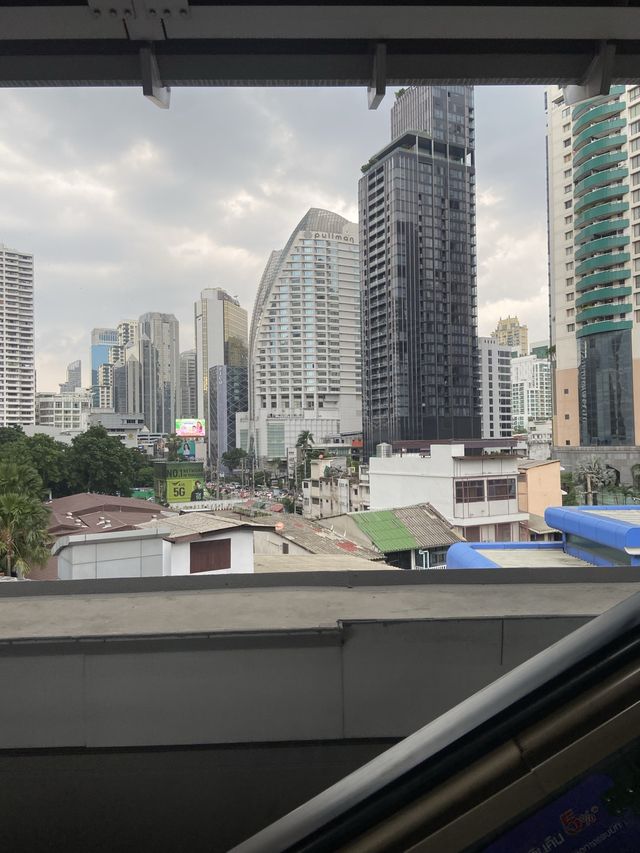 มองหาที่เที่ยวอาหารอร่อยต้องอย่าพลาดเยาวราช