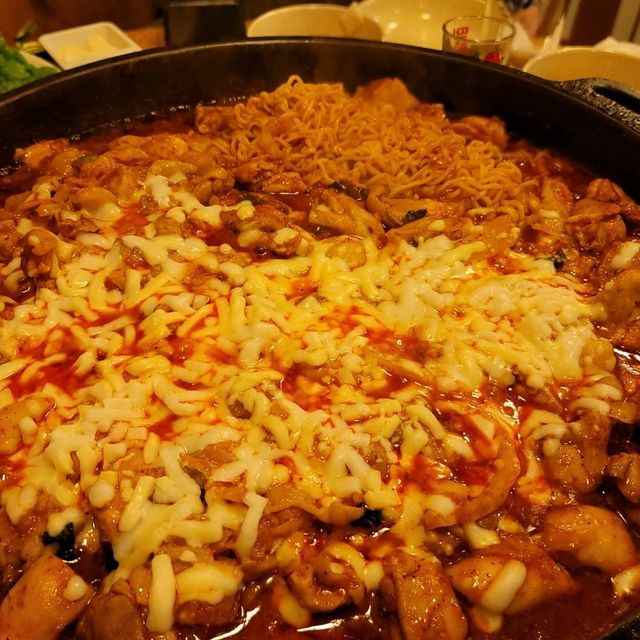 두근두근여름휴가 경주의 인기 닭갈비 맛집 산갈래닭갈비