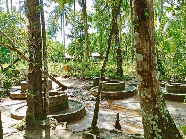 โบราณสถานบ่อเจ็ดลูก