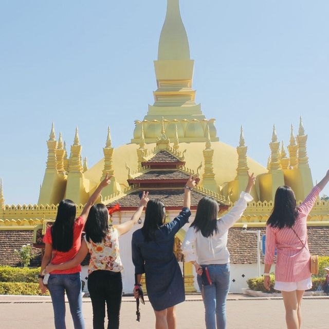 Vientiane Great Golden Stupa 😮