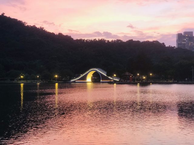 台北｜🌳🌅 Dahu Park 大湖公園