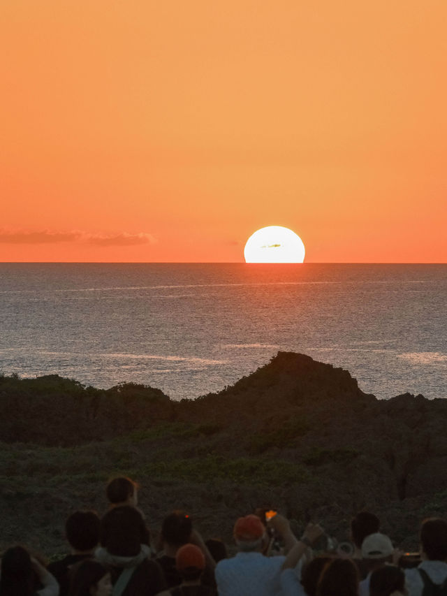 日本沖繩 ｜恩納必拍萬象毛 看夕陽🌇