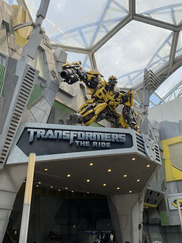 🇸🇬新加坡全世界最小的環球影城🐾懸掛式雲霄飛車🎢真刺激！