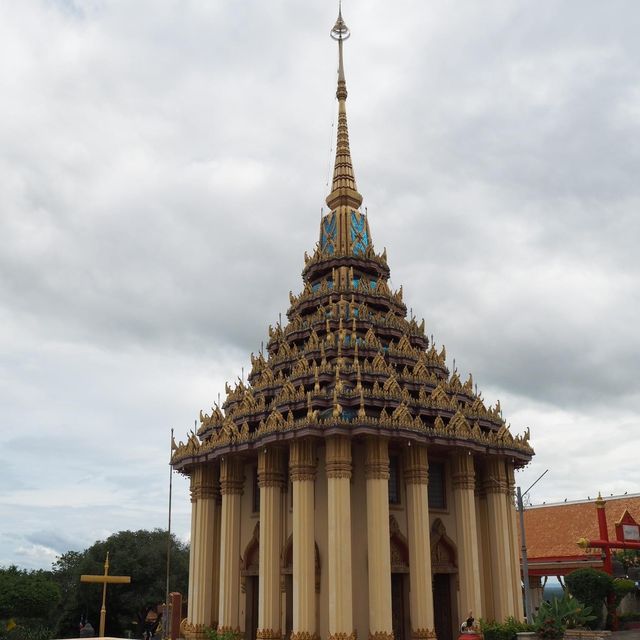 หนาวนี้ที่ อุทัยธานี ทำบุญไหว้พระวัดสังกัสรัตนคีรี
