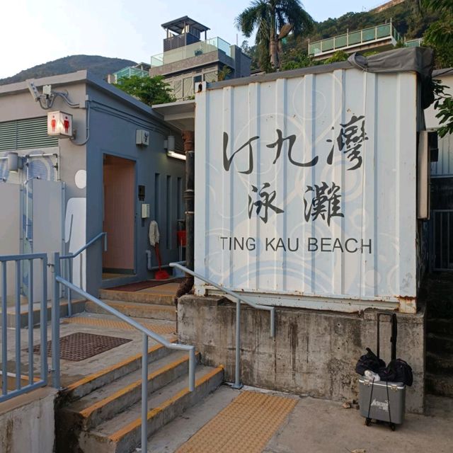 黃昏日落下的汀九橋