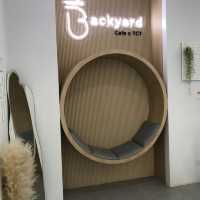 Backyard cafe X TCT
