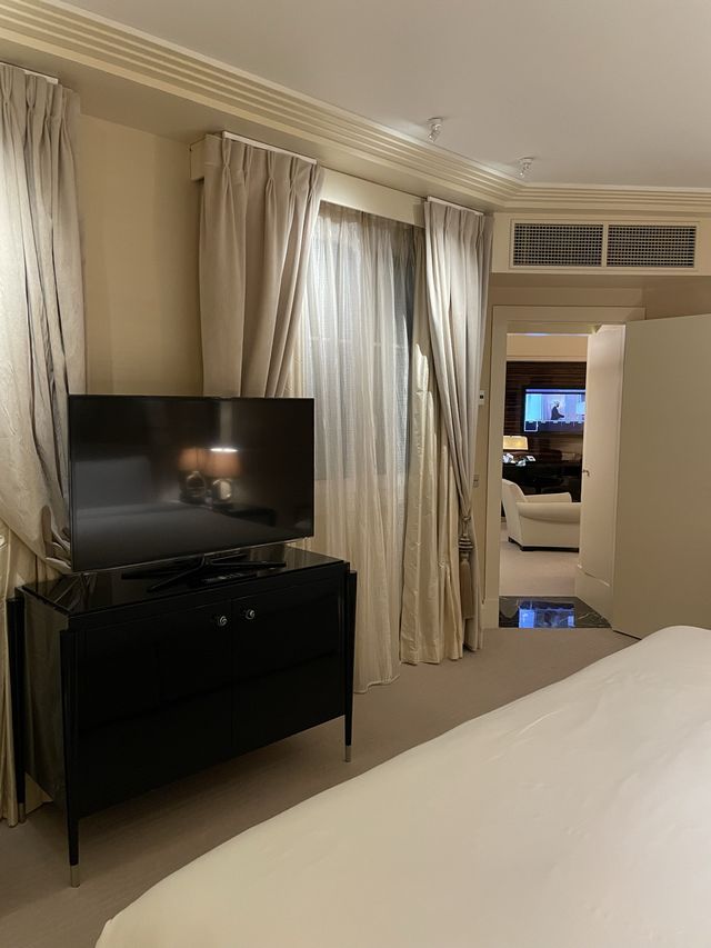 Prince de Galles, Luxury Collection Hotel