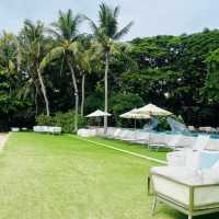 พักผ่อนติดริมทะเลที่ Veranda Resort 