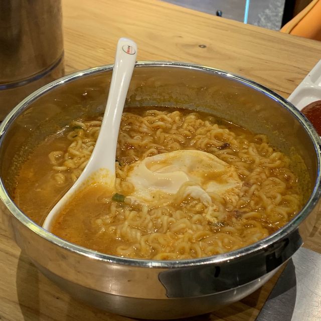🍖🇰🇷CP值超高韓式烤串店，自動烤串機、自家釀啤酒實在太驚艷🤩 