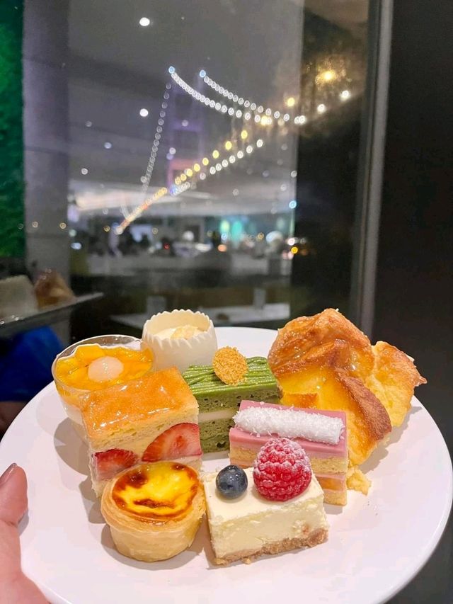 挪亞方舟酒店食「盛夏果漾海鮮自助晚餐」