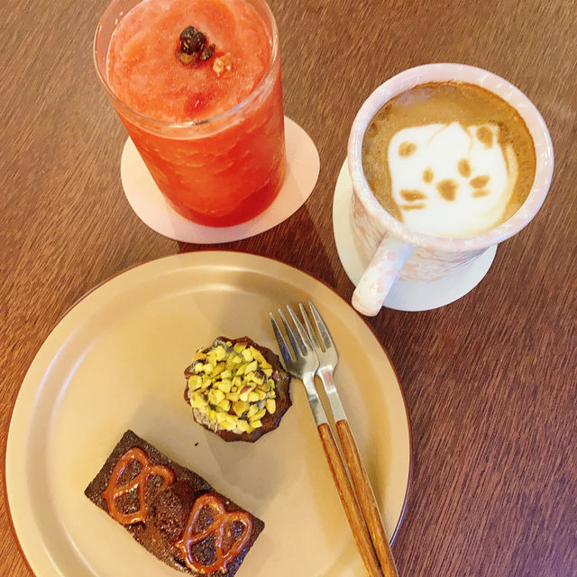 【韓国・大邱】東城路にある焼き菓子がいっぱいのかわいいカフェ