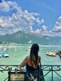 A romantic bridge in Annecy 🇫🇷🫶😍🌁