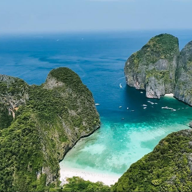 เที่ยวเกาะพีพี – Phi Phi Island 🏝️🛥️