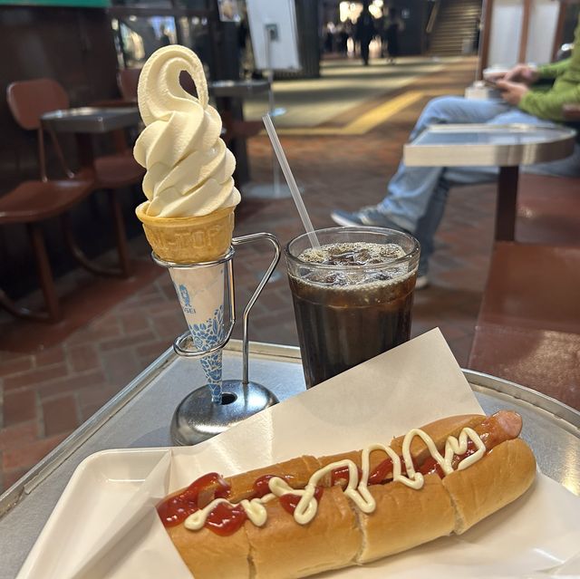 【福岡】1976年創業、地下鉄天神駅すぐの「cafeチロル」