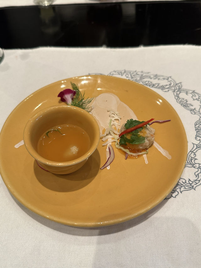 泰國｜泰式宮廷盛宴｜布吉藍象餐廳的奢華饗宴