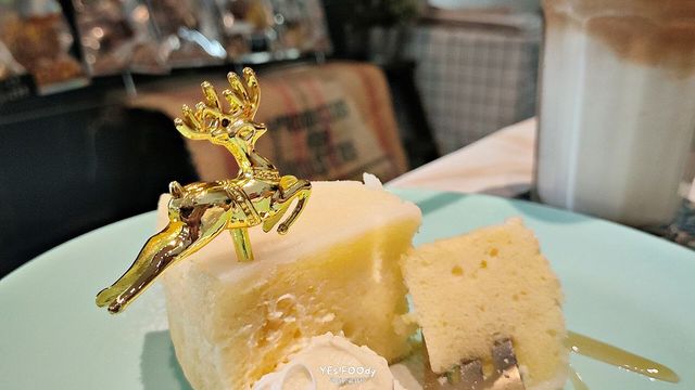 信義區可全天侯享用早午餐，窗邊就能欣賞101大樓城市景色的We & Me Cafe