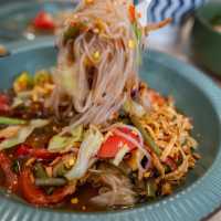 เที่ยวหัวหิน แวะกิน "ตำละกอ" 