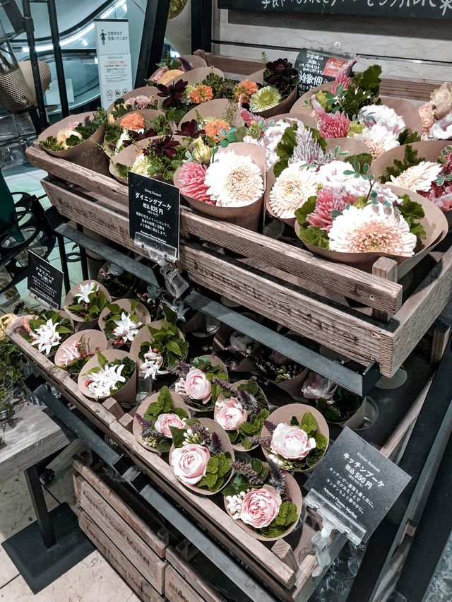 東京女生不願離開的花海🌸