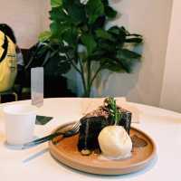 ชีวิตชีวา คาเฟ่สวยๆ ที่นิมมานซอย 7