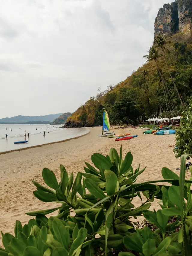 Pai Plong Beach: A Secluded Paradise in Krabi