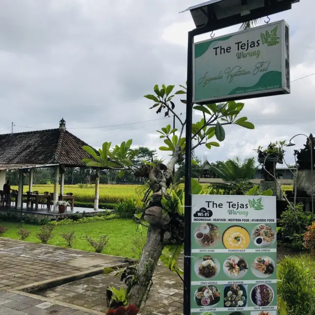 烏布田園中的平價景觀小餐廳：The Tejas Warung