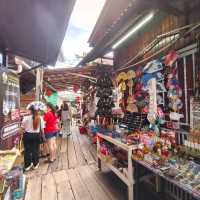 Culture Explore Along Jetty