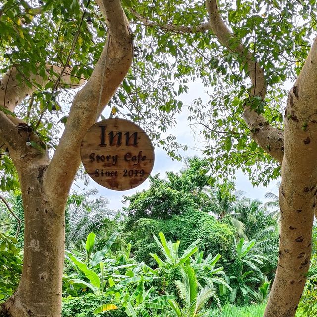 คาเฟ่ริมลำธาร มีน้ำตกไหลผ่าน น้องหมาเข้าได้