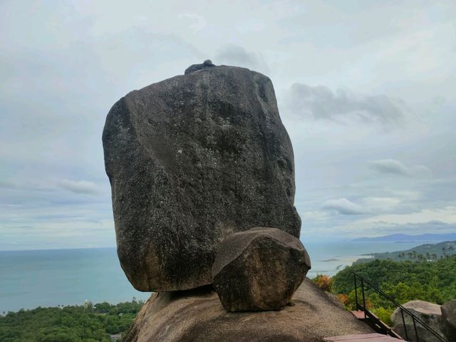 Overlap stone naturally เกาะสมุย