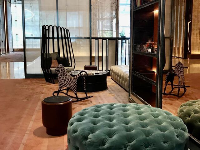 EQ Hotel