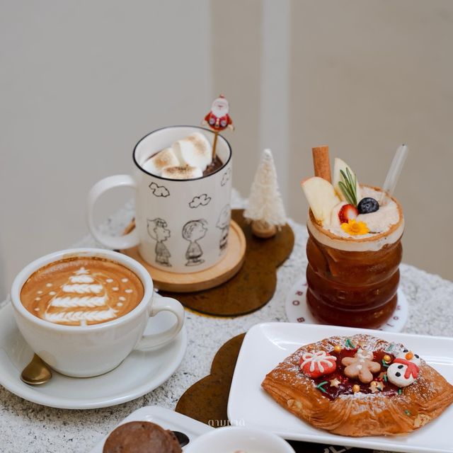 JULE Coffee & Co  คาเฟ่ภูเก็ตสุดคิ้ว เกาหลีเกาใจ 🌟