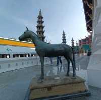 เที่ยวสายบุญ เที่ยววัดสุทัศน์