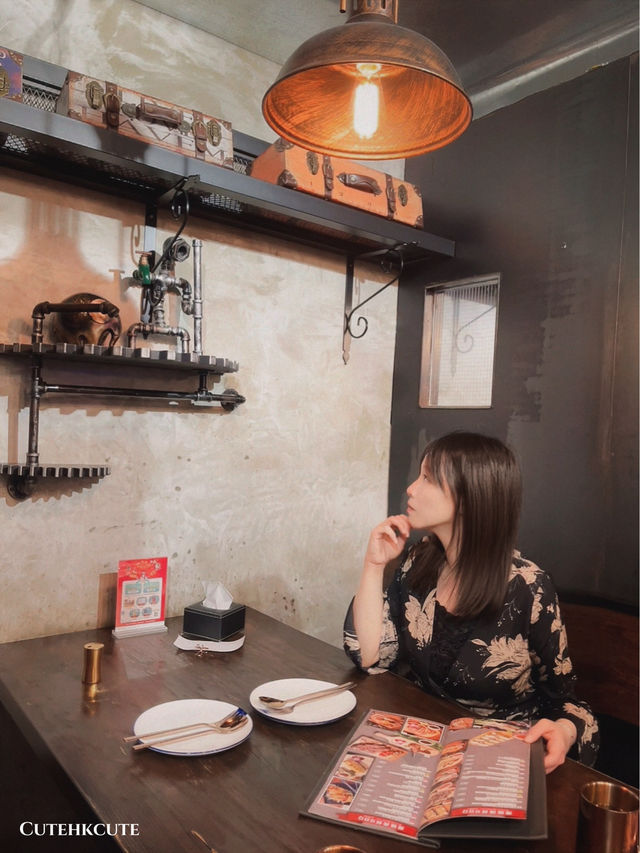 香港美食🥭香港吃泰國菜🎸現場音樂♥️正 香港美食🥭香港吃泰國菜🎸現場音樂♥️正