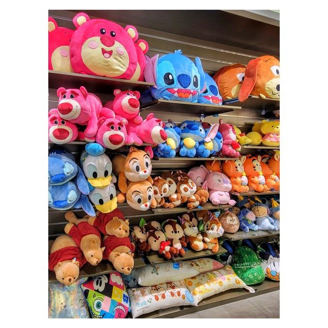 迪士尼授權產品專賣店體驗。IDEA