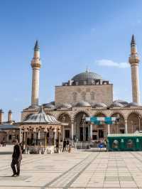 콘야...그리고 광장..Mevlana..