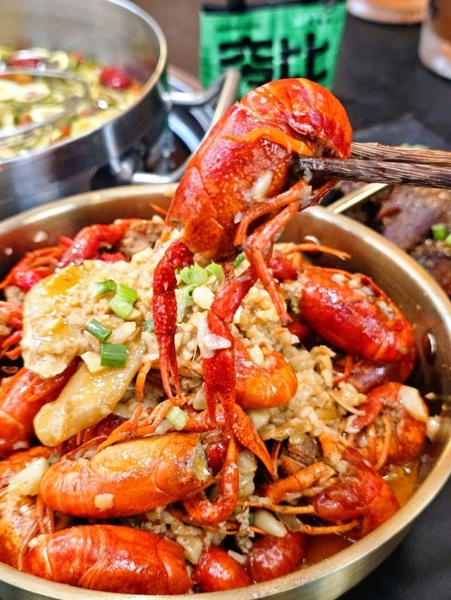 📍深圳必吃！滋味清甜～窮比小排檔無花果雞煲🍲