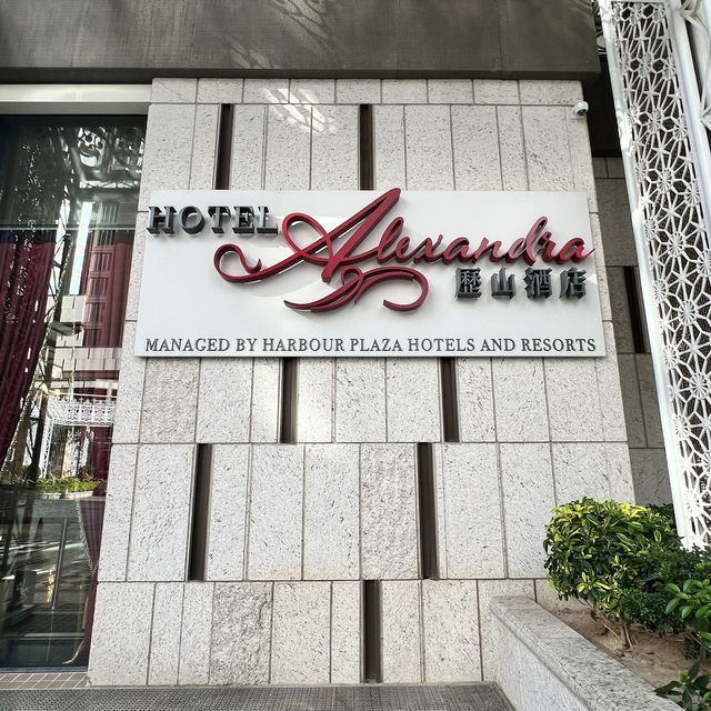 六月香港嘆酒店下水禮 💦😎