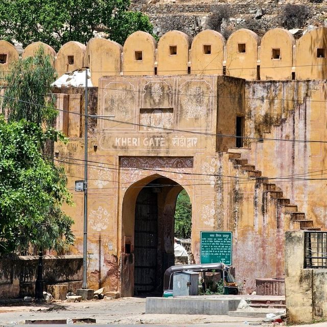 Panna Meena ka Kund