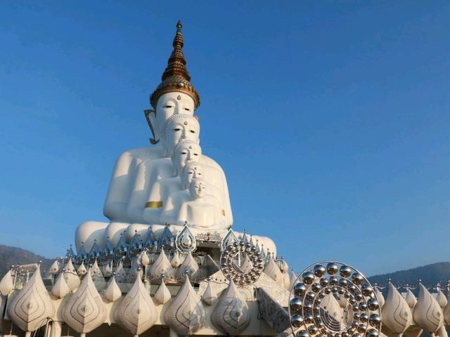 เที่ยววัดผาซ่อนแก้ว