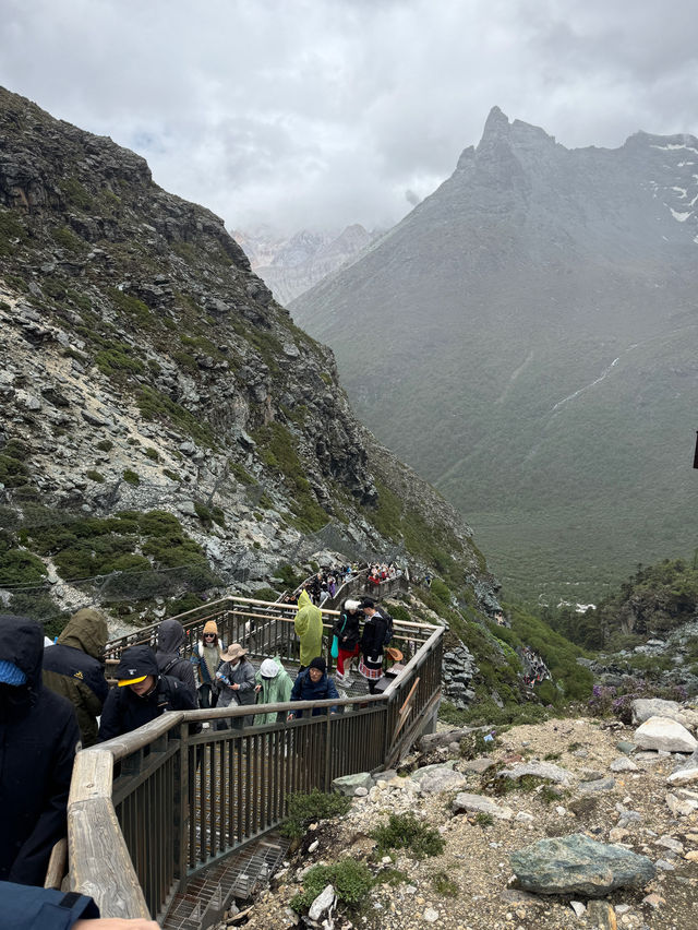 🇨🇳A hike to the Serene Milk Sea in Yading
