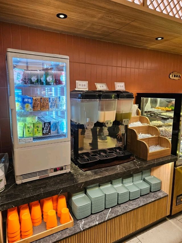 無限任飲任食的午市火鍋放題