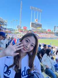 ドジャースタジアムで野球観戦
