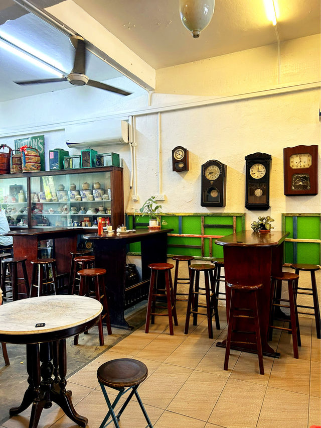 Local Delights at Maxim Snack Shoppe