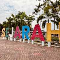 "Celebrating National Day at Dataran Ayer Keroh: A Melaka Tradition of Patriotism and Festivities"