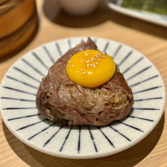 【神戸・三宮】肉寿司など肉料理の種類が豊富「肉たらし 三宮駅前店」