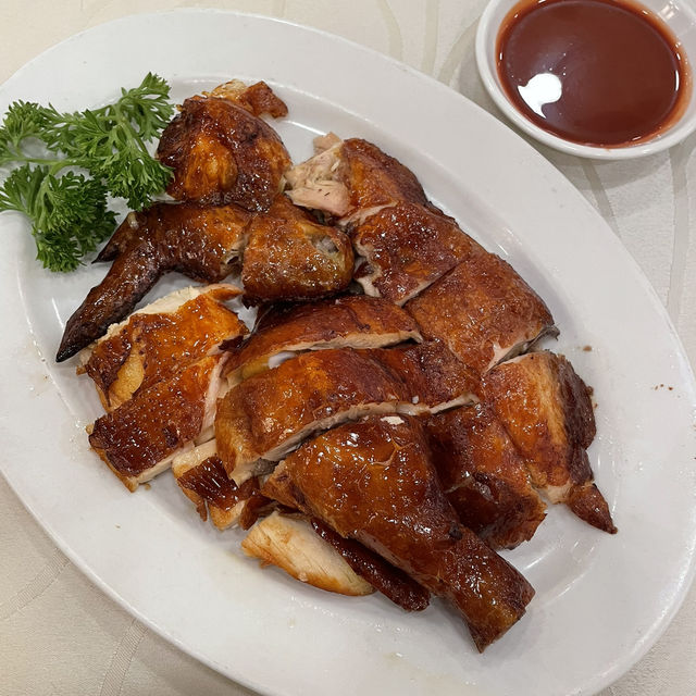 酒樓有很多抵食孖寶